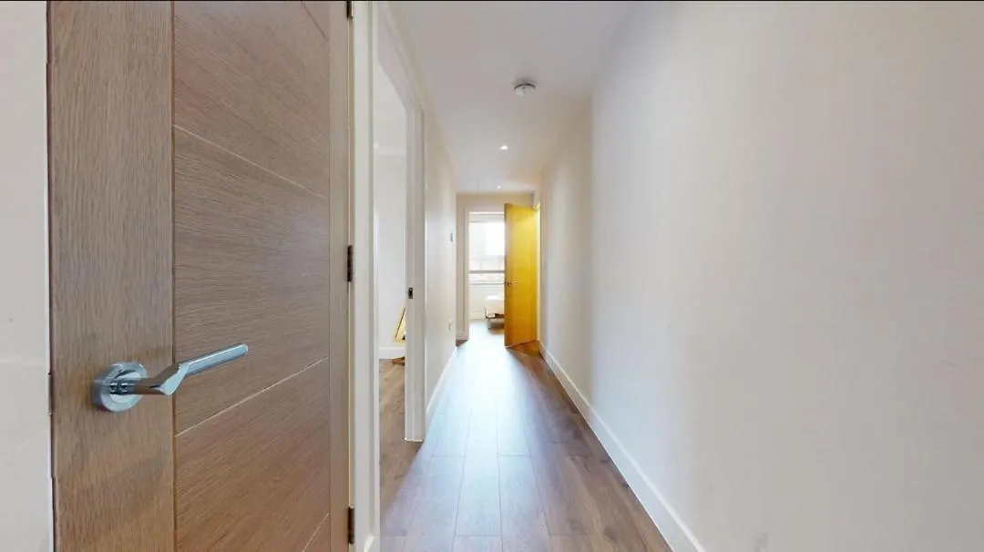 Modern 2 Bedroom Apartment London Canary Wharf O2 Arena Excel London - Great Transport Links 英国