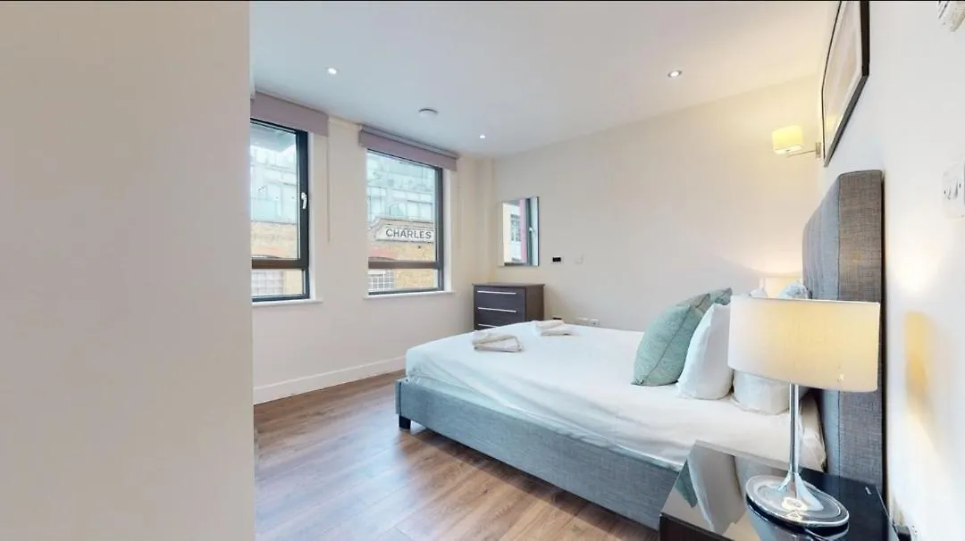 Modern 2 Bedroom Apartment London Canary Wharf O2 Arena Excel London - Great Transport Links